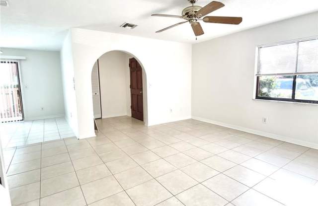2067 Oak Meadow Cir Gallery 2