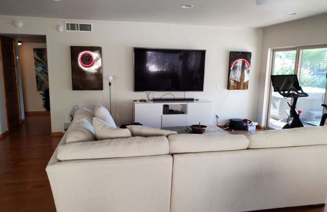 5604 S ROCKY POINT Road Gallery 3