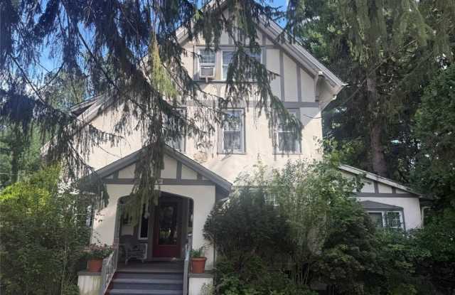 119 Harrison Avenue Gallery 1