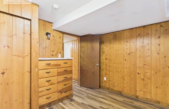 Four Bedroom on South Grand! photos photos