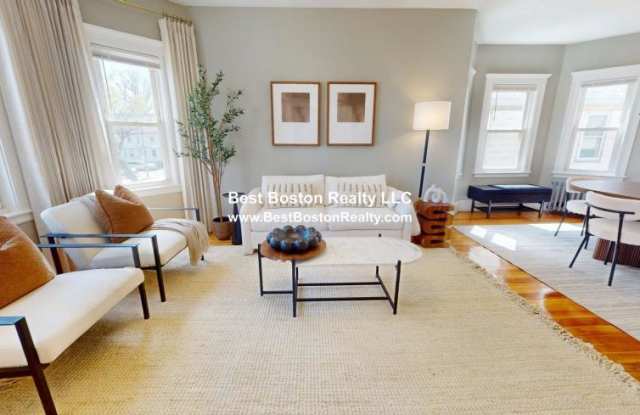3943 Washington St. Gallery 3