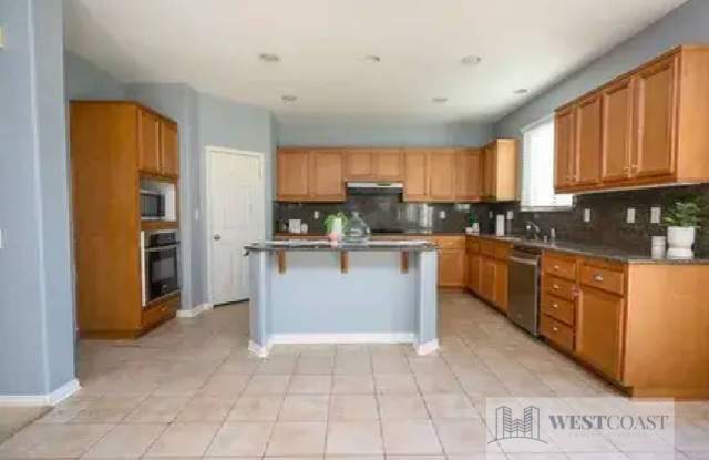 ROSETTA CANYON Gem!- 4 Bedroom 3 bath plus large bonus room. photos photos