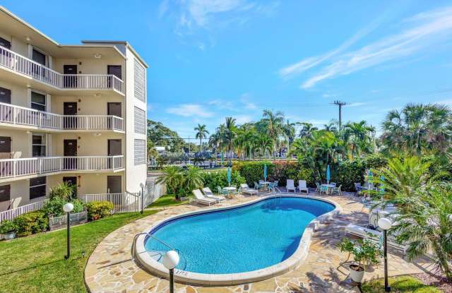 1131 SE 4th Street unit: 3060 photos photos