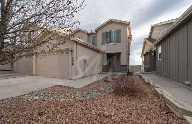 Rockrimmon Townhouse with Two Car Garage - 5867 Morning Light Terrace, Colorado Springs, CO 80919