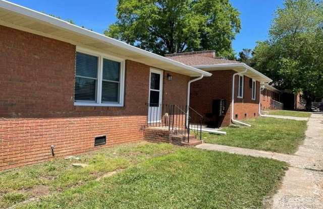 19612 Oak Street unit: 9 photos photos 19612 Oak Street unit: 9 photos photos