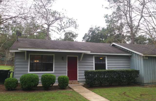1627-1 Coombs Dr - 1627 Coombs Drive, Tallahassee, FL 32308