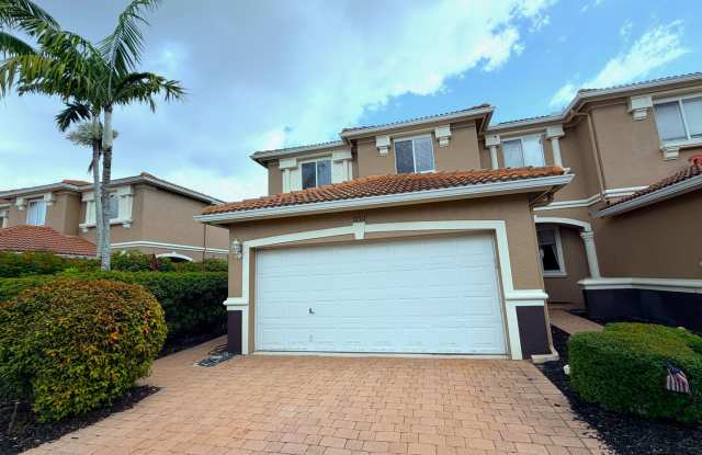 FIRST MONTH'S RENT FREE! 3 bed 2.5 bath and 2 car garage Villa in Timberwalk! photos photos