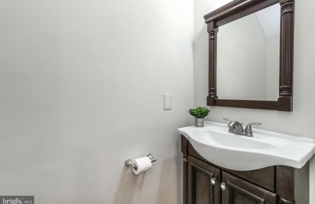 3044 OHARA PLACE Gallery 2