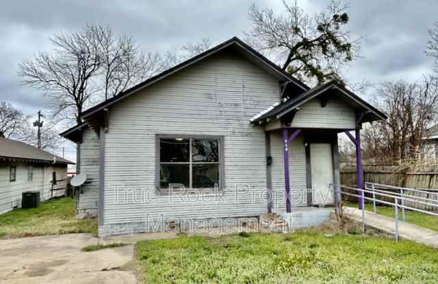 716 East 9th Street photos photos