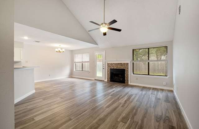 Beautiful 3 Bedroom, 2 Bath Home in Milwood's Rattan Creek photos photos