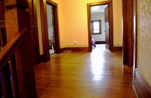 2725 Beechwood Gallery 4