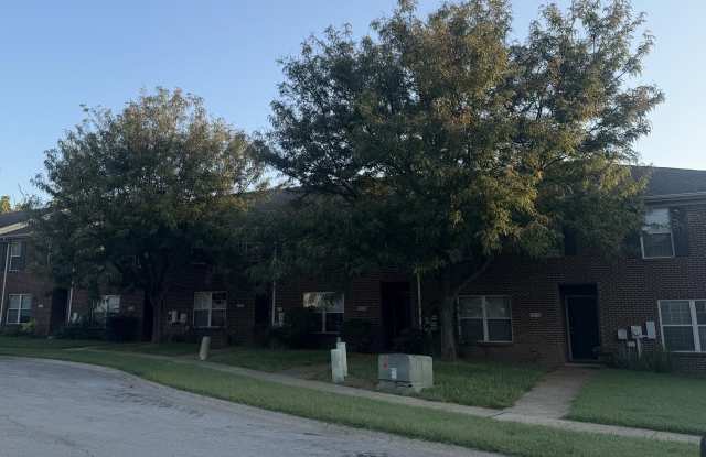 3828 Pinecrest Way Gallery 3