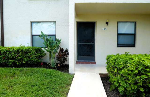 4570 Lucerne Lakes Boulevard photos photos