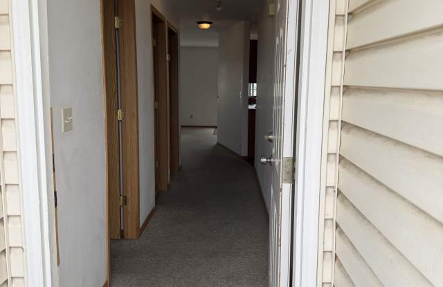 557 West Shore Drive - 1 photos photos