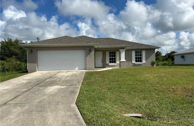 2916 25th Street W photos photos