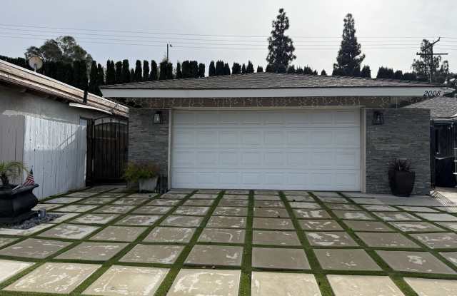 2008 East Stearns Avenue photos photos