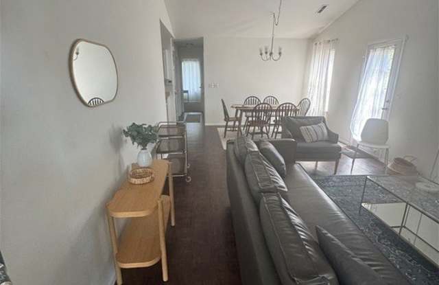 462 E Mimosa Lane Gallery 3