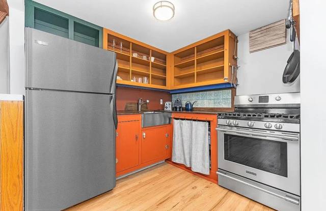 28 S Oxford St Apt 2 - 28 South Oxford Street, Brooklyn, NY 11217