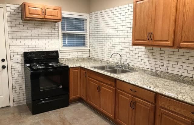 203 Hoover Ave - 203 Hoover Avenue, San Antonio, TX 78225