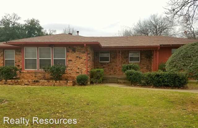 3601 W. Seminary Dr. - 3601 West Seminary Drive, Fort Worth, TX 76109