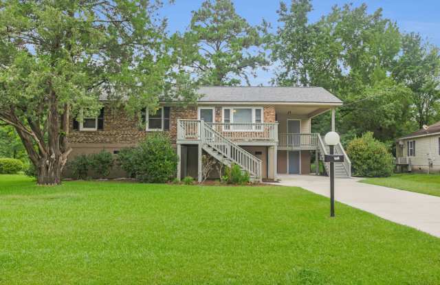 1406 Devers Circle photos photos