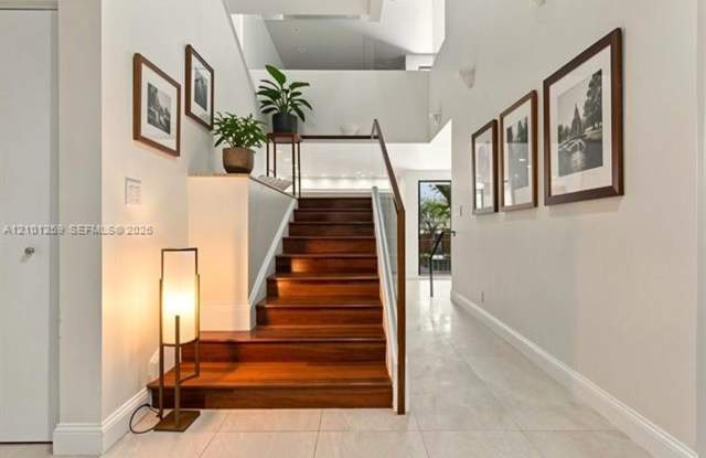 1542 NE Quayside Ter th 1542, Miami, FL 33138 Gallery 3
