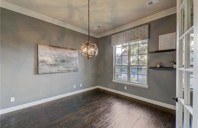 2208 Stirling Avenue Gallery 4