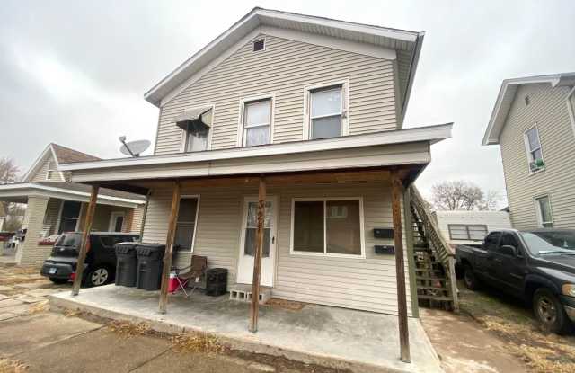 321 Caroline photos photos