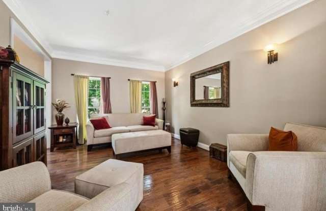 12104 GUINEVERE Place Gallery 3