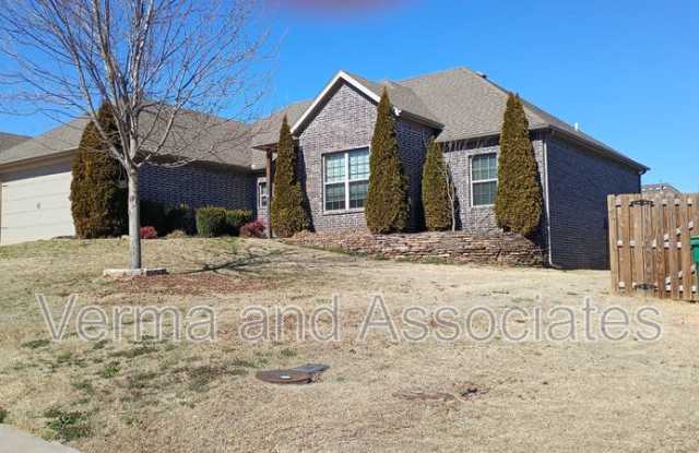 1610 Sweetbriar Way photos photos