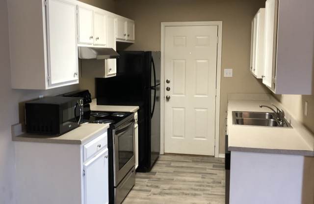 5122 40th St photos photos