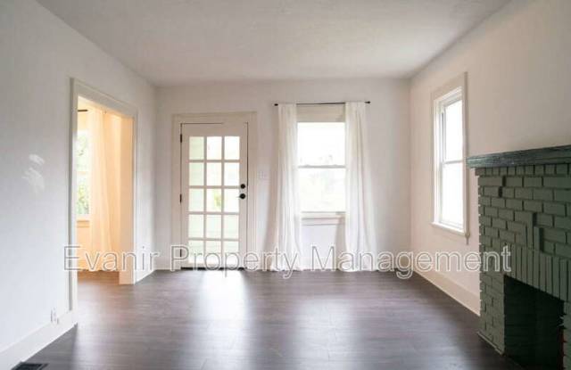 2217 Crane Avenue Gallery 3
