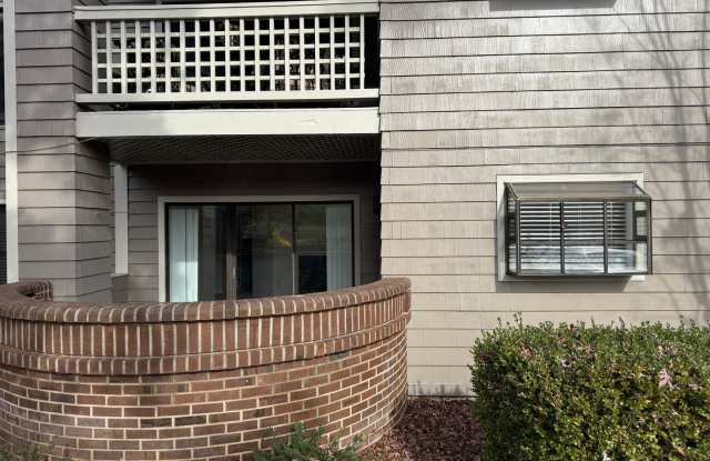 2 bedroom 2 bath condo in Parkside Condos next to Fletcher Park Gallery 3