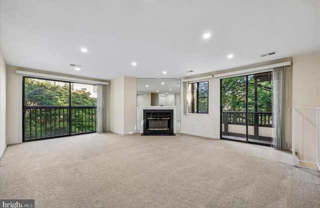 9793 HELLINGLY Place Gallery 4