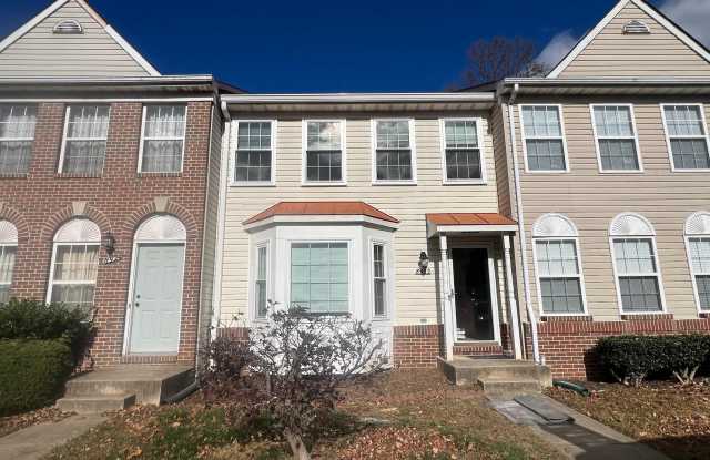 8922 ROYAL ASTOR Way - 8922 Royal Astor Way, Merrifield, VA 22031