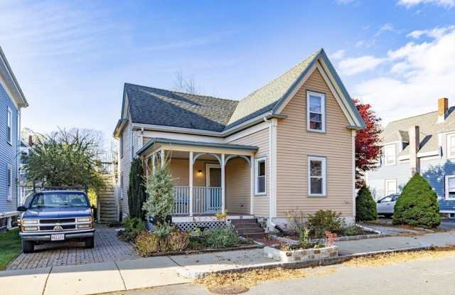 11 Ocean - 11 Ocean Street, Beverly, MA 01915