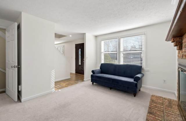 6978 Fallen Oaks Dr Gallery 4