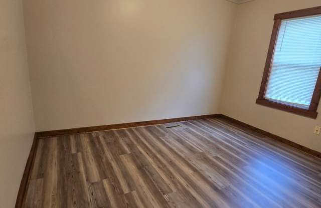 2 bedroom 1 bathroom Gallery 4