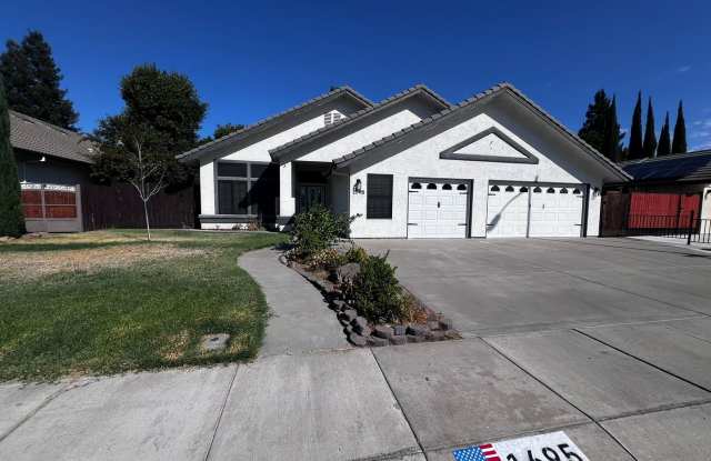 Freshly Updated 3BD/2BA Home with Bonus Room, 3-Car Garage & Fenced Backyard Gallery 1