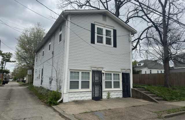 121 West Ashland Avenue photos photos