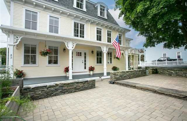 43 Farewell Street unit: Durgin #1 photos photos