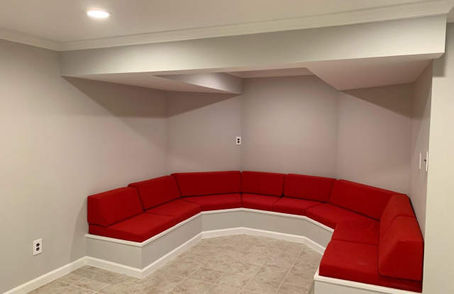 2792 FARIBA COURT photos photos