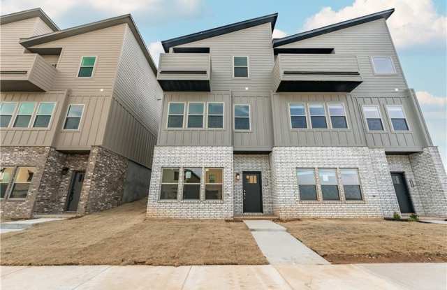 2235  W Million  LN photos photos