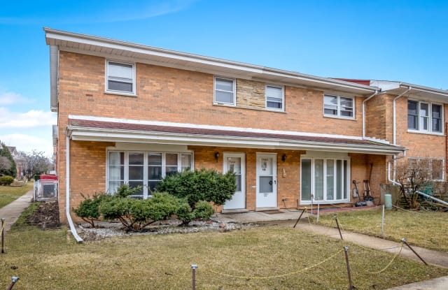 7749 N Nordica Avenue - 7749 North Nordica Avenue, Niles, IL 60714