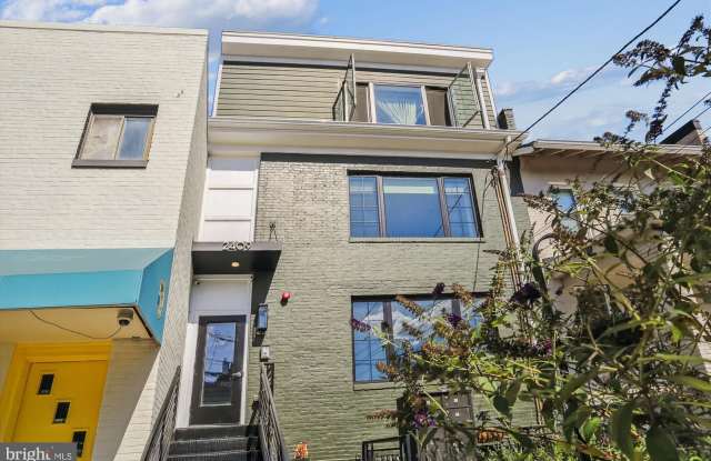2409 37TH STREET NW photos photos
