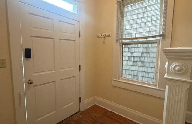 1306 Boissevain Avenue Gallery 3