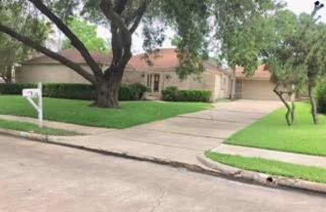 7618 Bankside Drive Gallery 3
