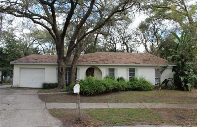 9611 Hidden Oaks Circle - 9611 Hidden Oaks Cir, Tampa, FL 33612