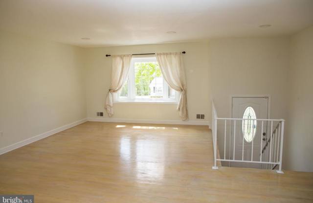 14425 BAUER DR Gallery 3