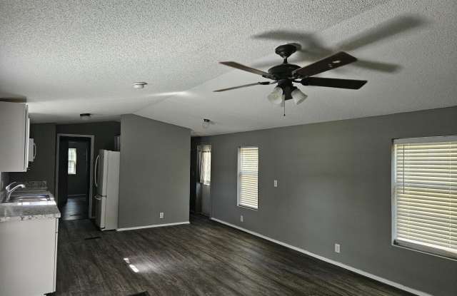 1562 BLUE JAY Drive Gallery 3